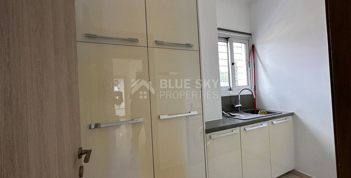 RENT: 5 BEDROOM VILLA UNFURINISHED VILLA IN PRIME LOCATION OF AGIOS ATHANASIOS.