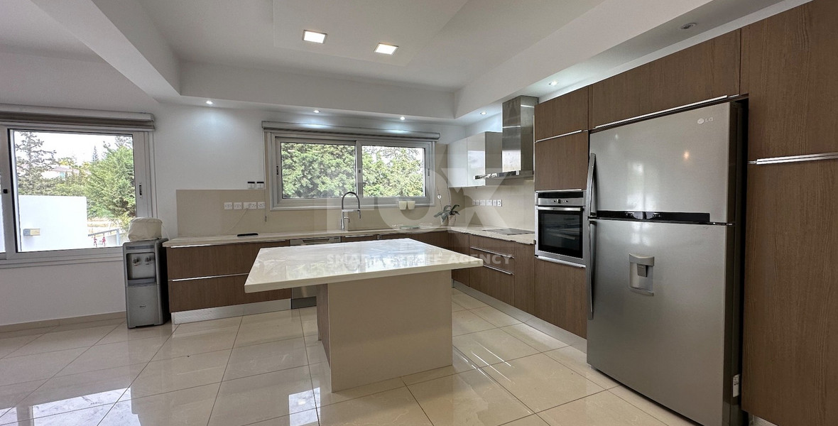 RENT: 5 BEDROOM VILLA UNFURINISHED VILLA IN PRIME LOCATION OF AGIOS ATHANASIOS.