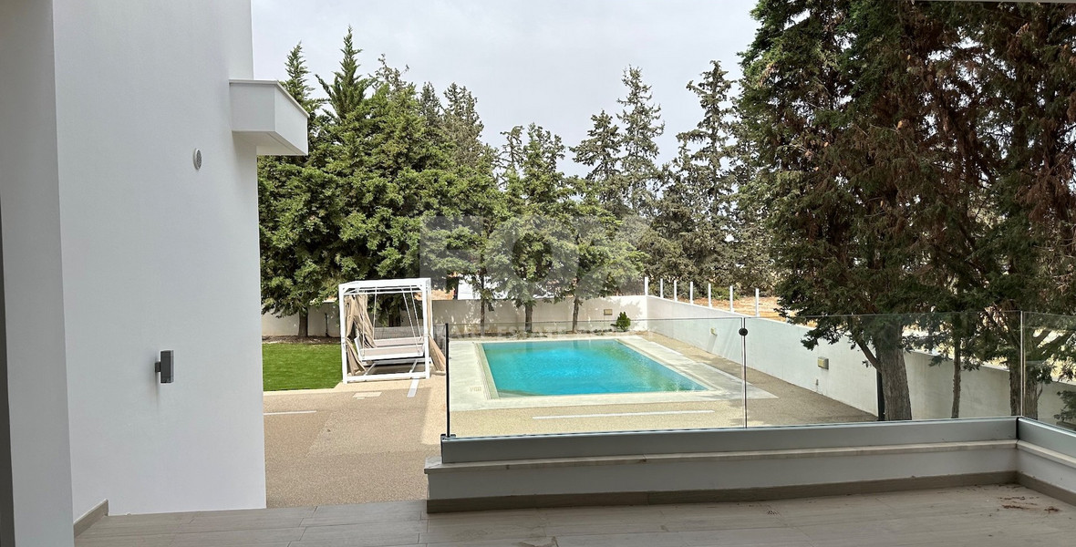 RENT: 5 BEDROOM VILLA UNFURINISHED VILLA IN PRIME LOCATION OF AGIOS ATHANASIOS.