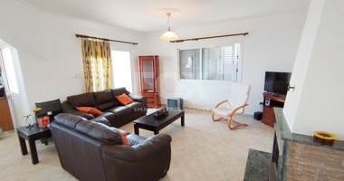 For Rent: Fully Furnished Three Bedroom Apartment with Sea View in Drousia