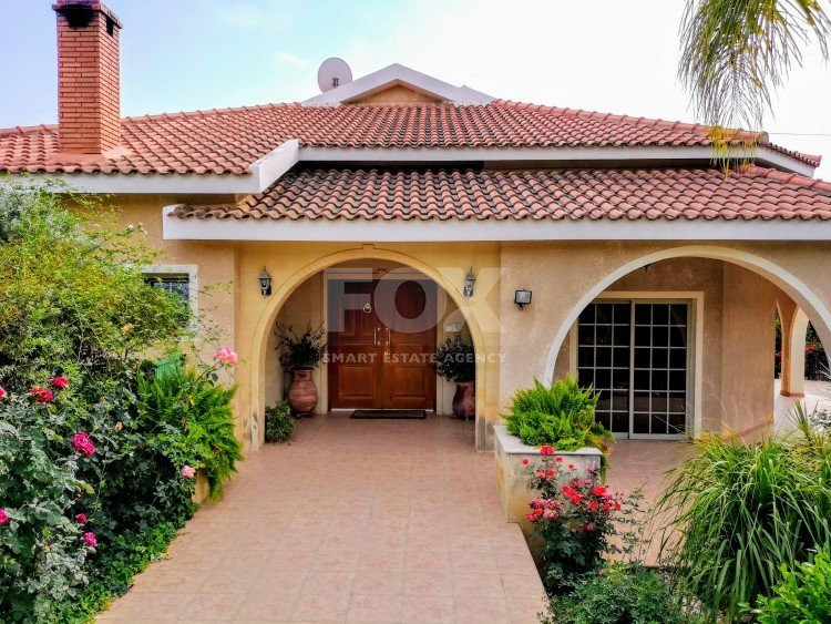 5 Bed House To Rent In Agia Fyla, Limassol