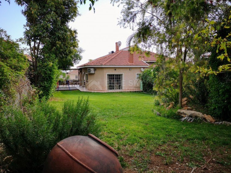 5 Bed House To Rent In Agia Fyla, Limassol