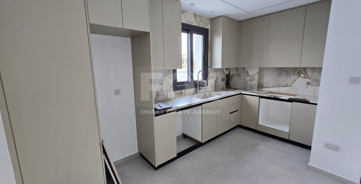 Modern Apartment Building for Rent in Neapoli