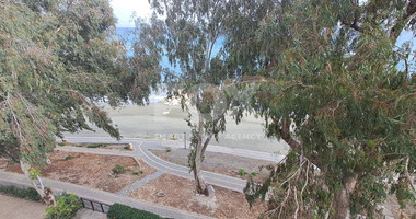 Three bedroom seafront apartment for rent, Amathounta, Limassol