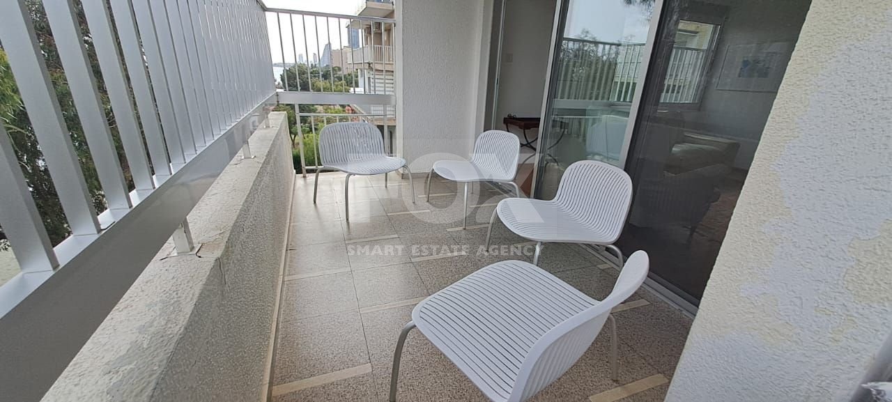 Three bedroom seafront apartment for rent, Amathounta, Limassol