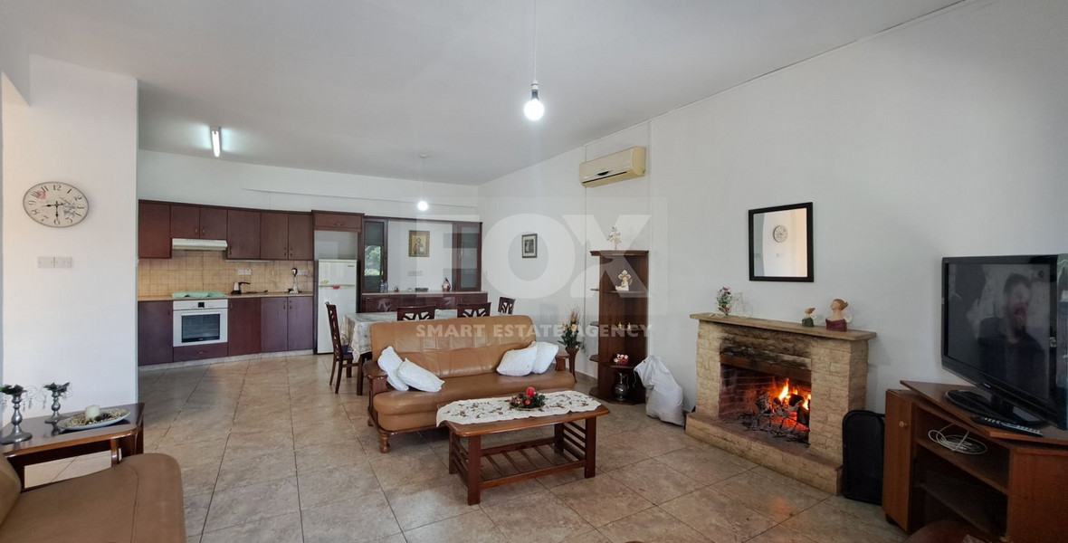 Three bedroom Semi-detached Bungalow in kallepeia village, for sale