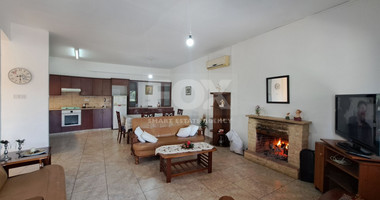 Three bedroom Semi-detached Bungalow in kallepeia village, for sale