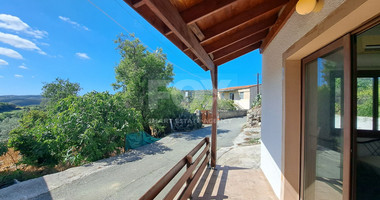 Three bedroom Semi-detached Bungalow in kallepeia village, for sale
