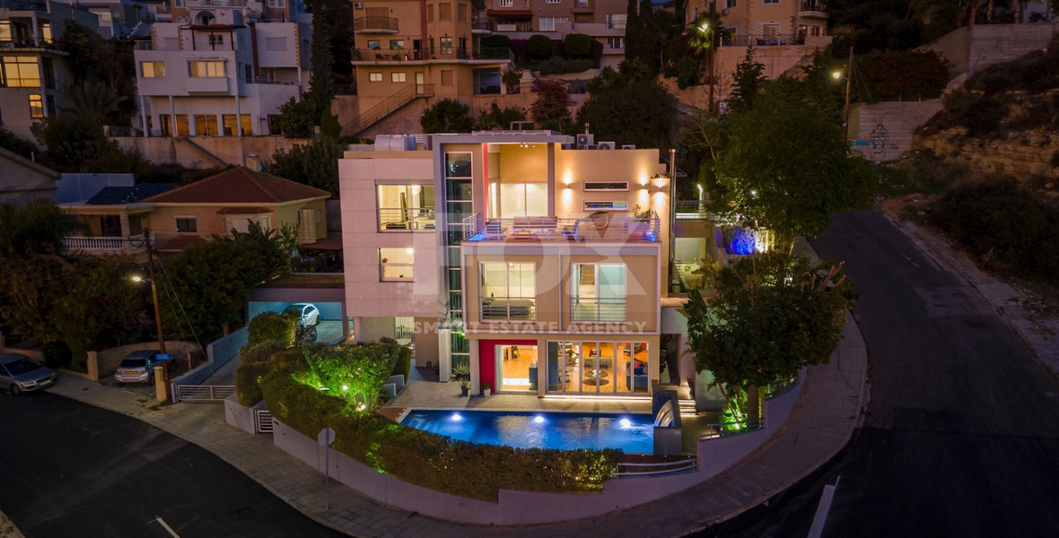 Unique Modern Villa with Sea Views in Ayia Fyla