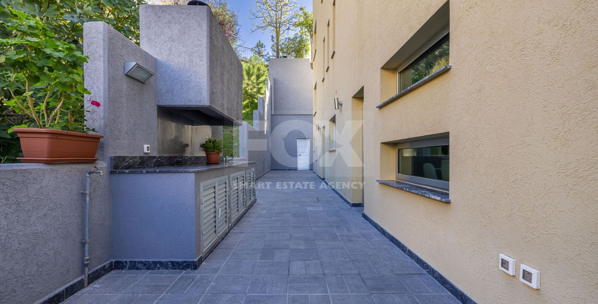 Unique Modern Villa with Sea Views in Ayia Fyla