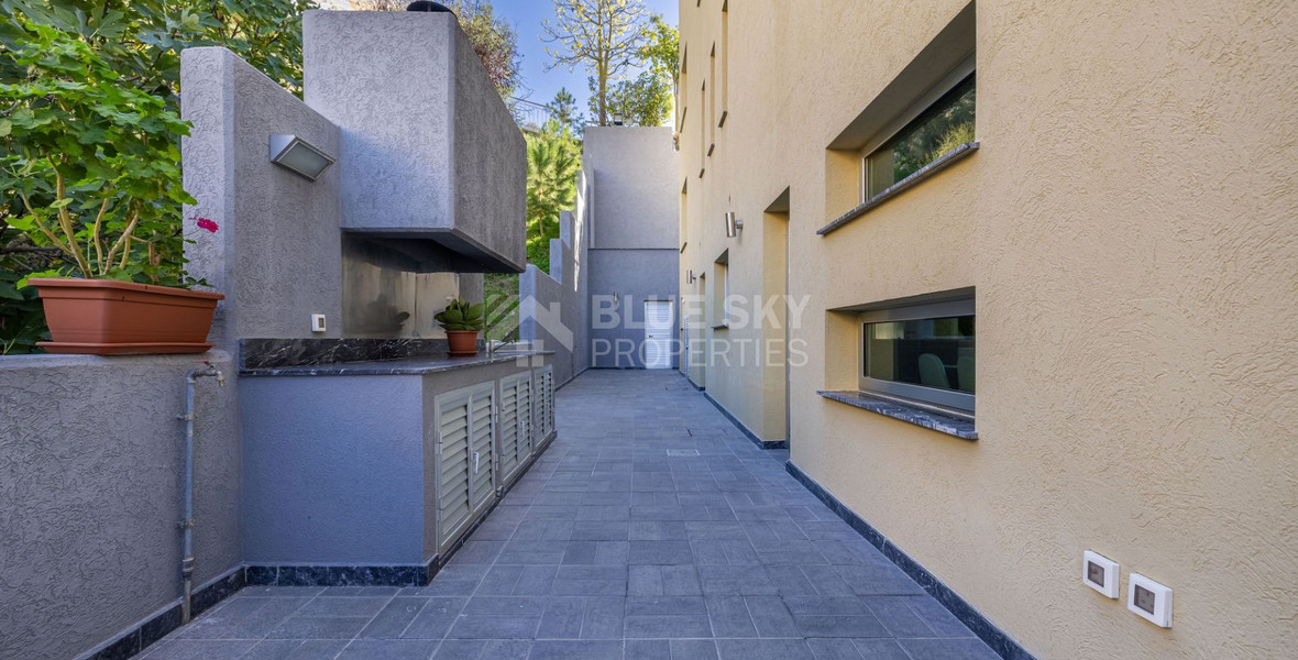Unique Modern Villa with Sea Views in Ayia Fyla