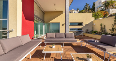 Unique Modern Villa with Sea Views in Ayia Fyla