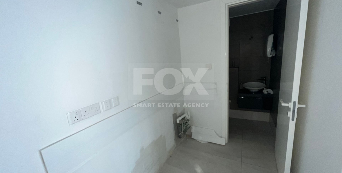 Modern Unfurnished Shop for Rent on Makariou
