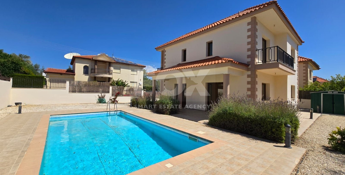 Unfurnished 3 bedroom house with private pool in  Erimi for Rent