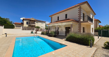 Unfurnished 3 bedroom house with private pool in  Erimi for Rent