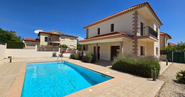 Unfurnished 3 bedroom house with private pool in  Erimi for Rent