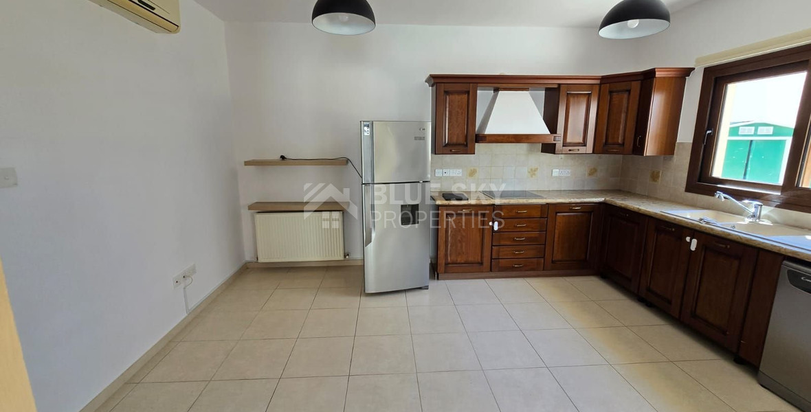 Unfurnished 3 bedroom house with private pool in  Erimi for Rent