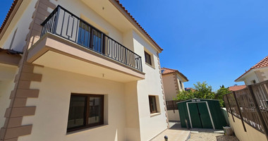 Unfurnished 3 bedroom house with private pool in  Erimi for Rent