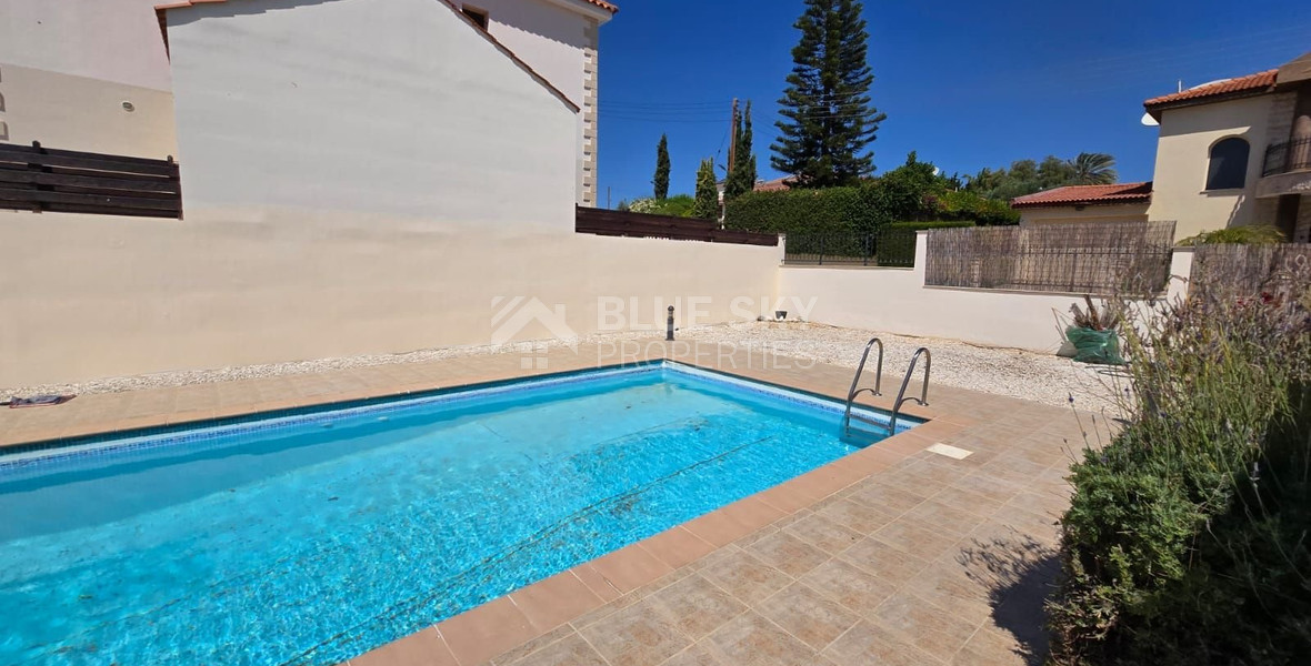 Unfurnished 3 bedroom house with private pool in  Erimi for Rent