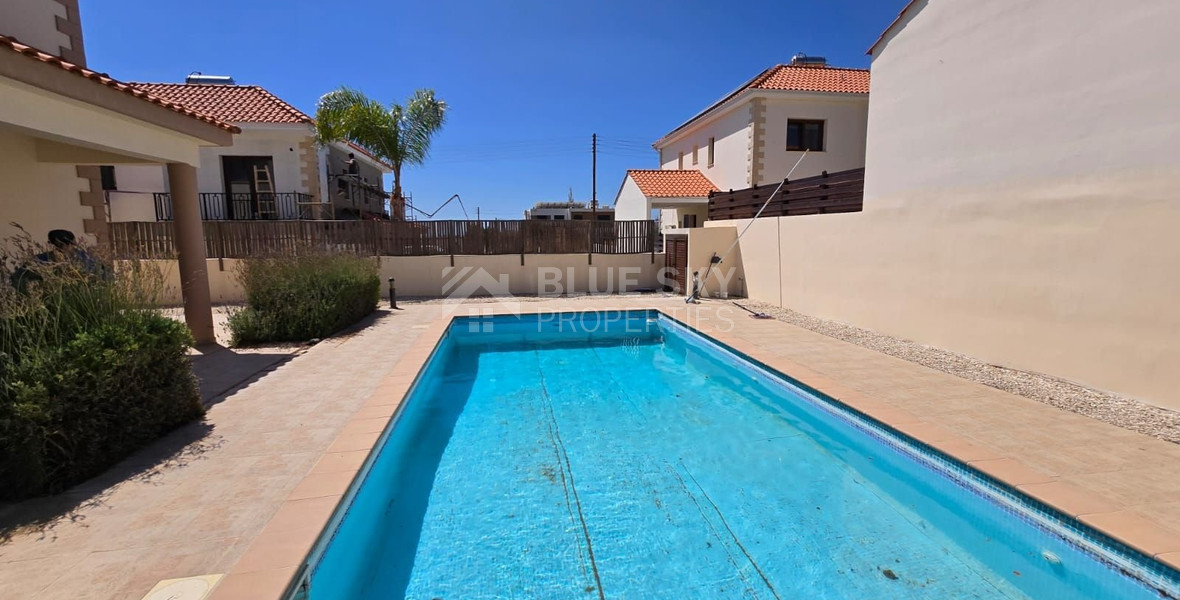 Unfurnished 3 bedroom house with private pool in  Erimi for Rent