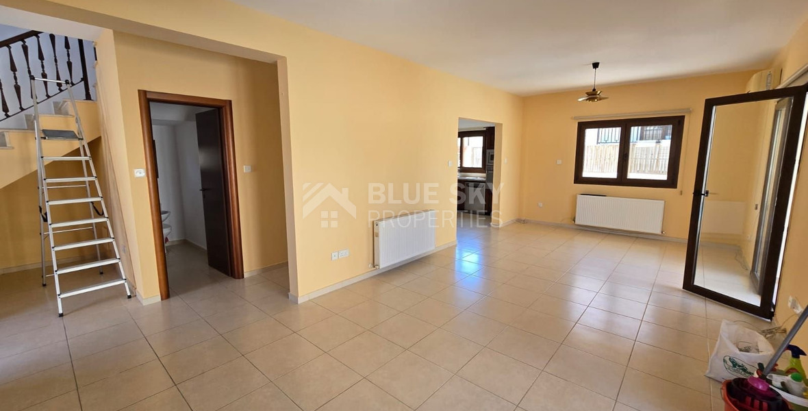 Unfurnished 3 bedroom house with private pool in  Erimi for Rent