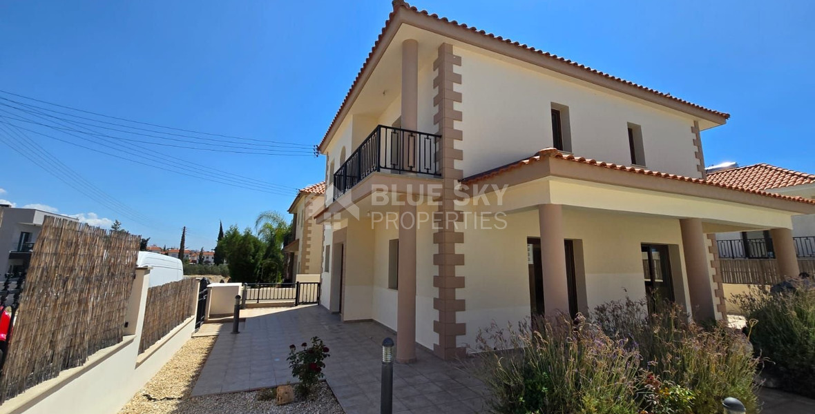 Unfurnished 3 bedroom house with private pool in  Erimi for Rent