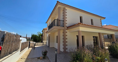 Unfurnished 3 bedroom house with private pool in  Erimi for Rent