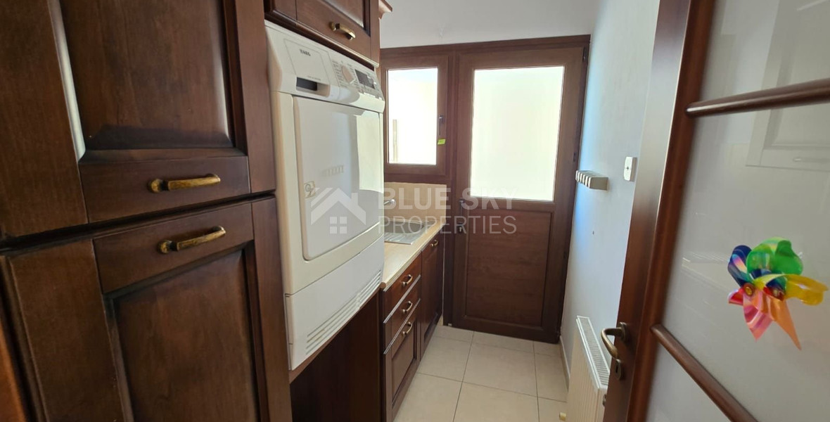 Unfurnished 3 bedroom house with private pool in  Erimi for Rent