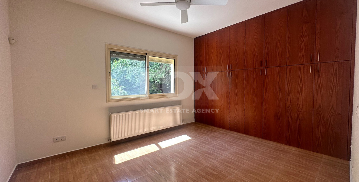 RENT: BEAUTIFUL 3 BEDROOM UNFURNISHED BUNGALOW WITH SWIMMING POOL IN PYRGOS
