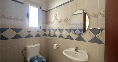 RENT: BEAUTIFUL 3 BEDROOM UNFURNISHED BUNGALOW WITH SWIMMING POOL IN PYRGOS
