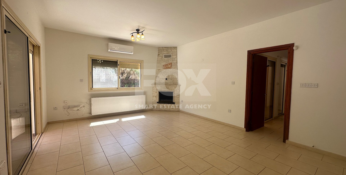 RENT: BEAUTIFUL 3 BEDROOM UNFURNISHED BUNGALOW WITH SWIMMING POOL IN PYRGOS