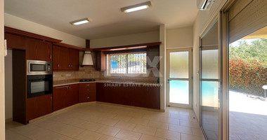 RENT: BEAUTIFUL 3 BEDROOM UNFURNISHED BUNGALOW WITH SWIMMING POOL IN PYRGOS