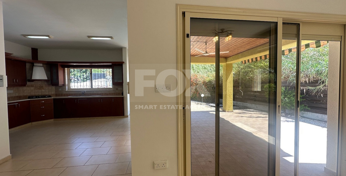 RENT: BEAUTIFUL 3 BEDROOM UNFURNISHED BUNGALOW WITH SWIMMING POOL IN PYRGOS