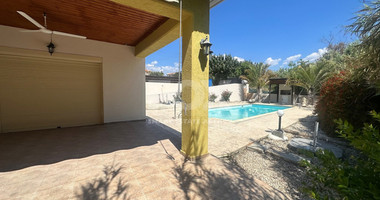 RENT: BEAUTIFUL 3 BEDROOM UNFURNISHED BUNGALOW WITH SWIMMING POOL IN PYRGOS