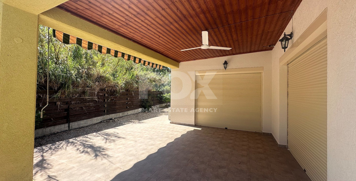 RENT: BEAUTIFUL 3 BEDROOM UNFURNISHED BUNGALOW WITH SWIMMING POOL IN PYRGOS
