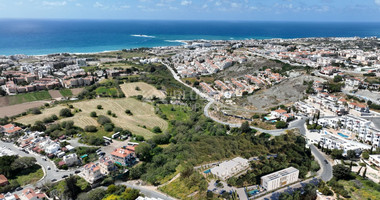 Τwo bedroom luxury apartment in lower Chloraka, Paphos