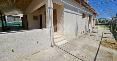 For Rent Three bedroom detached bungalow in a large plot in Episkopi Area