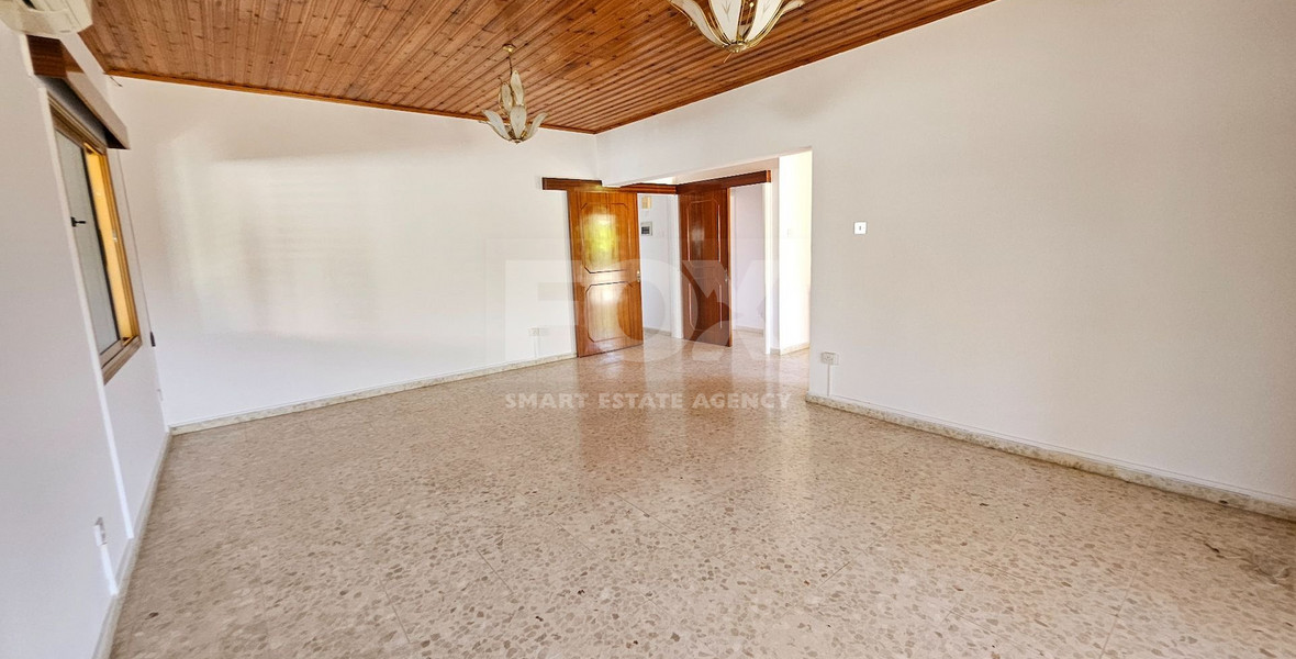 For Rent Three bedroom detached bungalow in a large plot in Episkopi Area