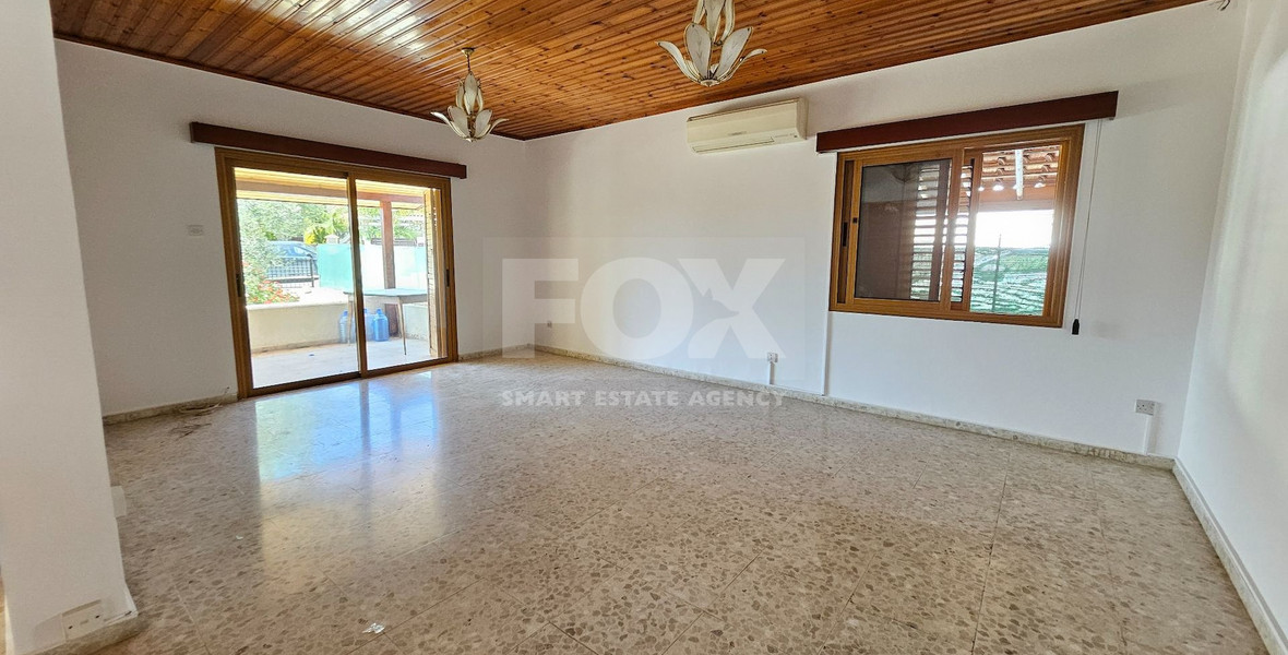 For Rent Three bedroom detached bungalow in a large plot in Episkopi Area