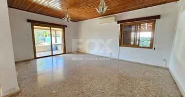 For Rent Three bedroom detached bungalow in a large plot in Episkopi Area
