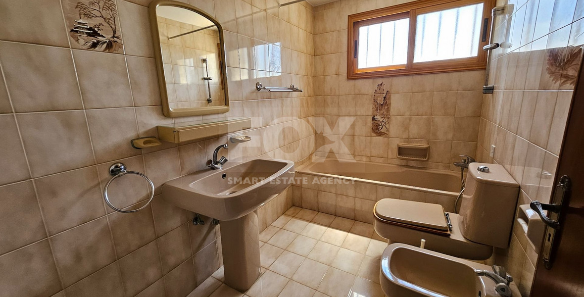 For Rent Three bedroom detached bungalow in a large plot in Episkopi Area