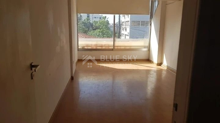 Office/apartment for rent in Agios Nicolaos Limassol