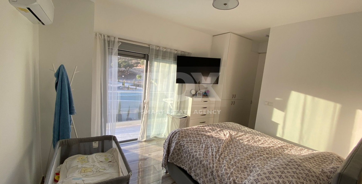 Fully Furnished House With Pool For Rent In Parekklisia
