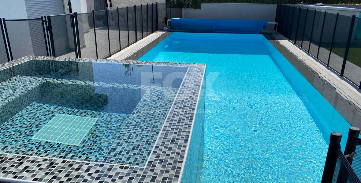 Fully Furnished House With Pool For Rent In Parekklisia