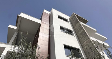 Luxury 2-Bedroom Apartment with Private Roof Garden in Neapolis, Limassol