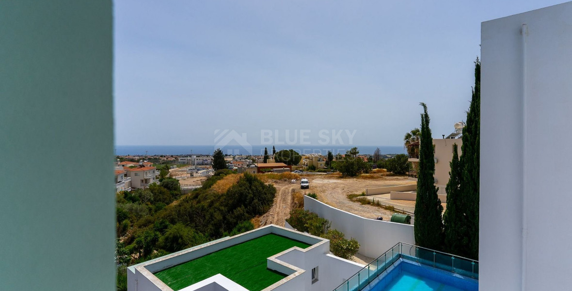 Two bedroom apartment for sale, with seperate title deed in Peyia