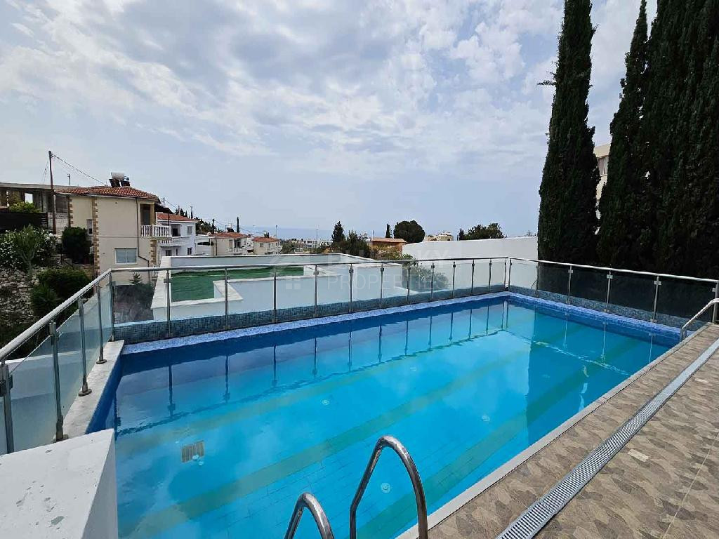 Two bedroom apartment for sale, with seperate title deed in Peyia