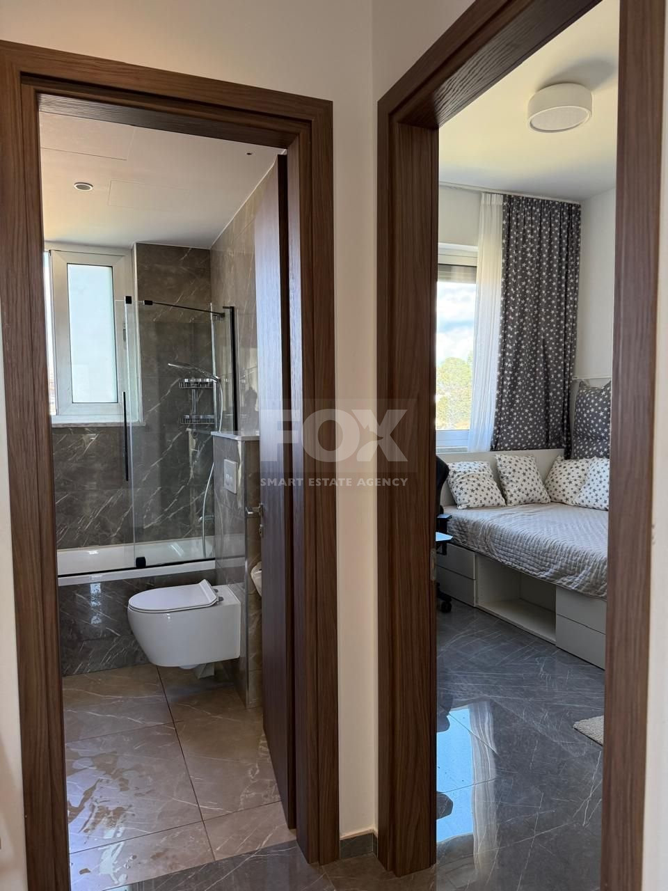 Stunning three bedroom penthouse with private swimming pool