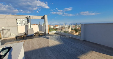 Stunning three bedroom penthouse with private swimming pool