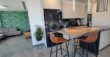 Stunning three bedroom penthouse with private swimming pool